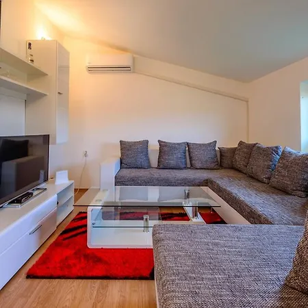 Holiday home Holiday House Inda *