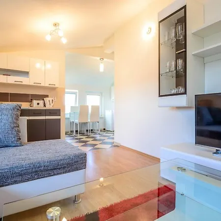 Holiday House Inda